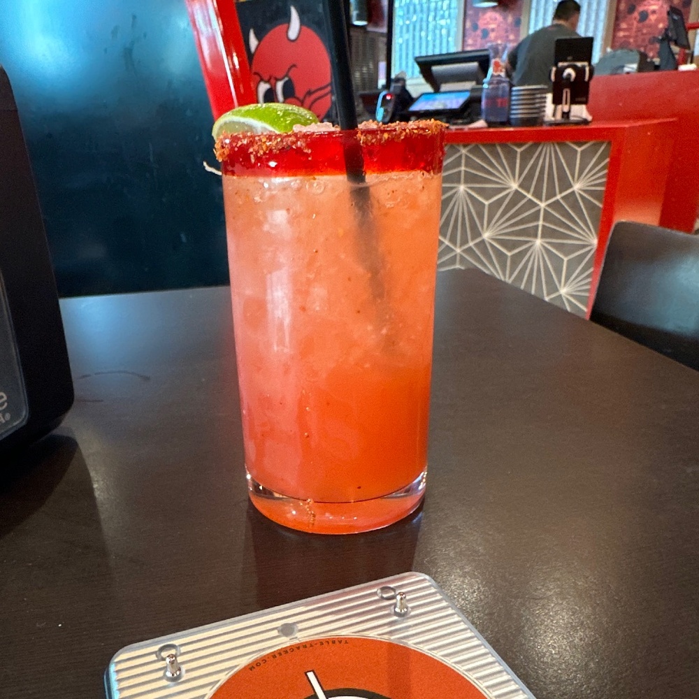 Meet your Posher, Estefania